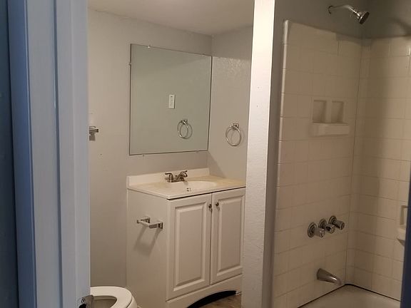 2nd image of 3305 N 34th St