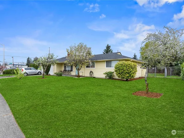 5204 108th Street SW, Lakewood, WA 98499