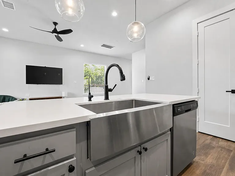5737 White Magnolia St — Photo 11