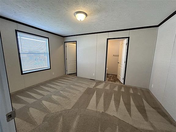 3rd image of 118 Texas #118
