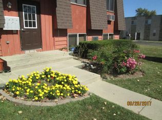 1118 W Greenwood Ave, Waukegan, IL 60087