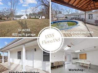 1555 Flora Del Dr, Fenton, MO 63026