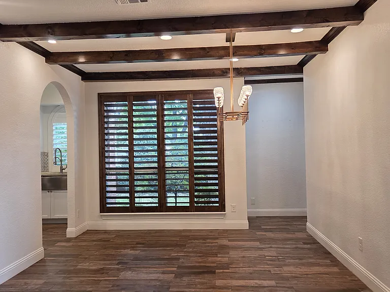 5217 Glen Canyon Rd — Photo 2