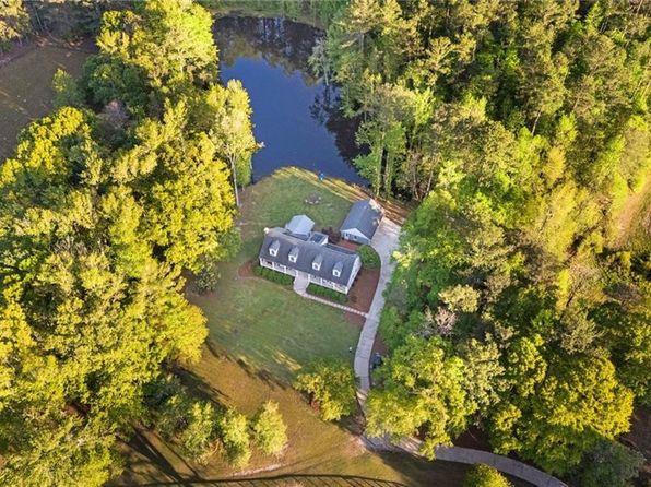 576 Tope Rd, Sharpsburg, GA 30277