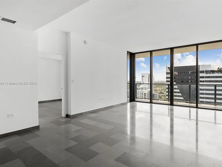 88 SW 7th St #1710 — Photo 23