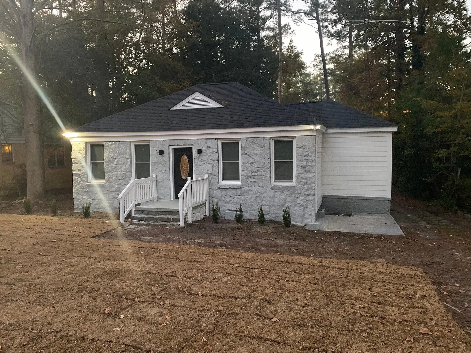 3045 Forest Dr — Photo 1