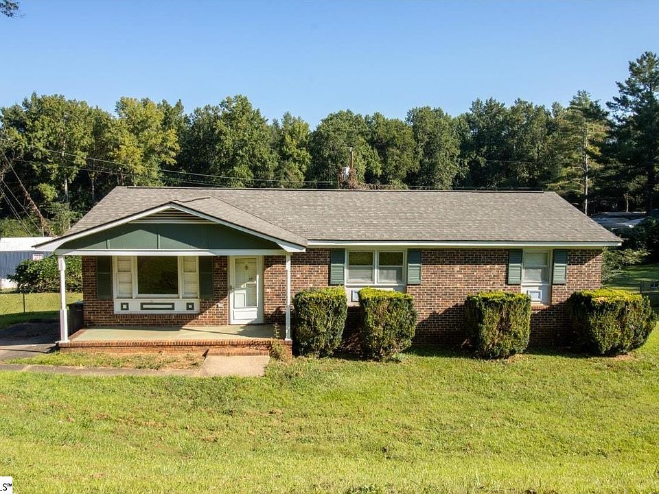 1st image of 410 McElhaney Rd