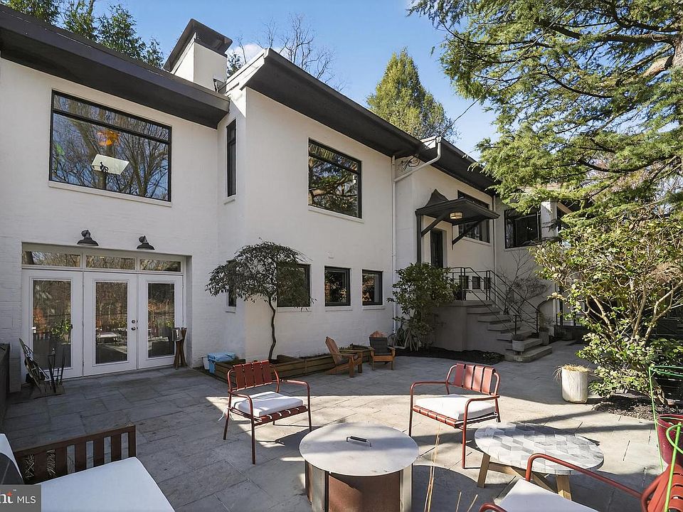 1st image of 3238 Rodman St NW