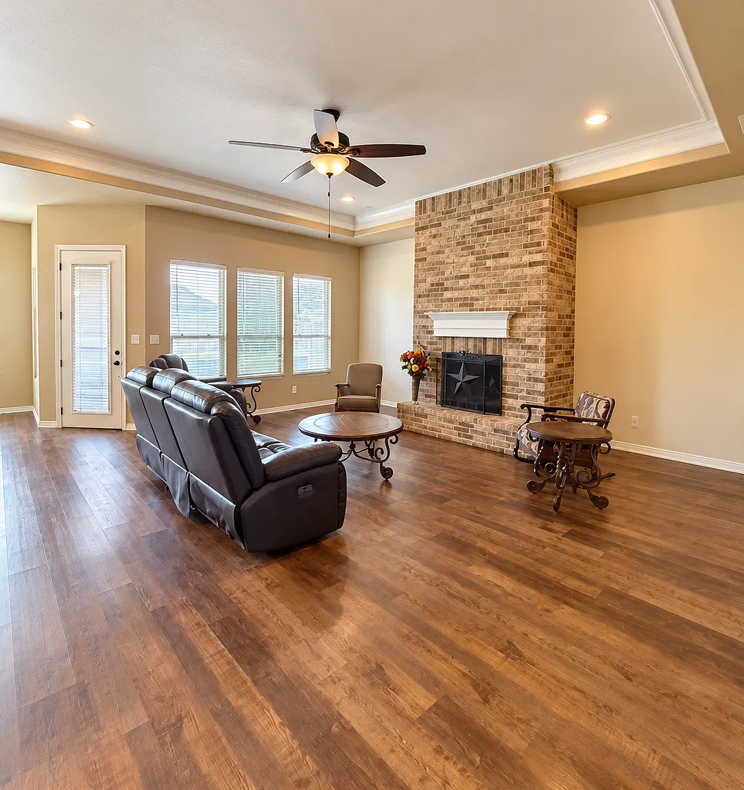 3 bed, 2308 sqft, $3,000 — Photo 3