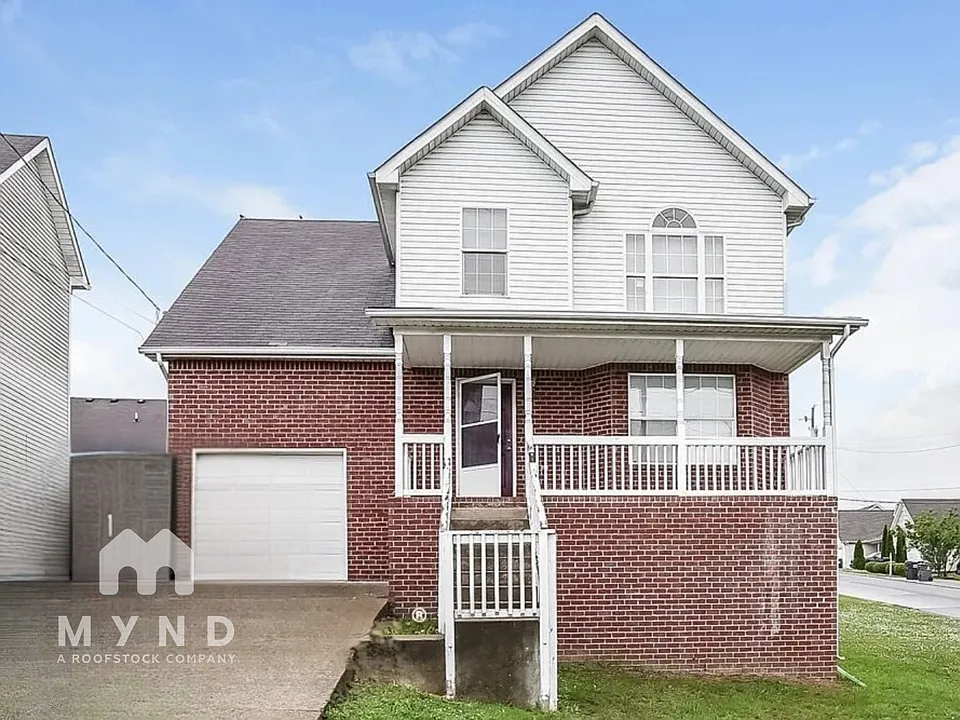 1202 Shannon Ln