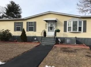 19 Queens Rd #202, Attleboro, MA 02703