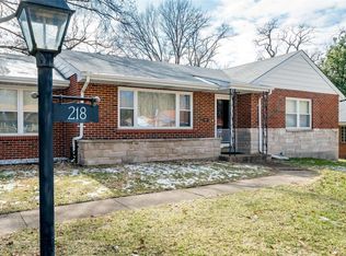 218 Wooster Dr, Saint Louis, MO