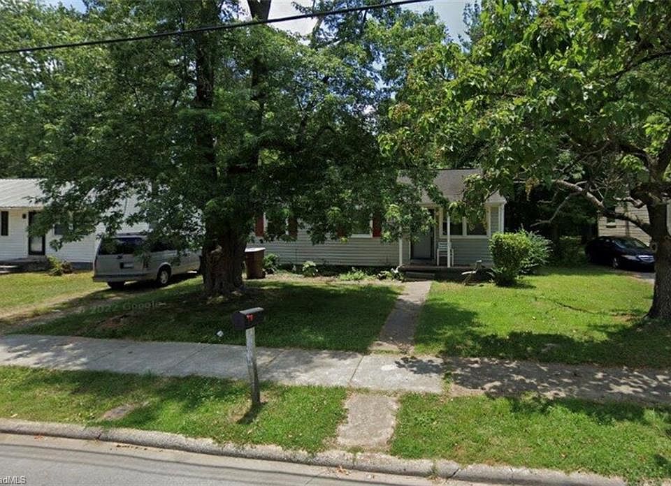2nd image of 721 Devon Dr