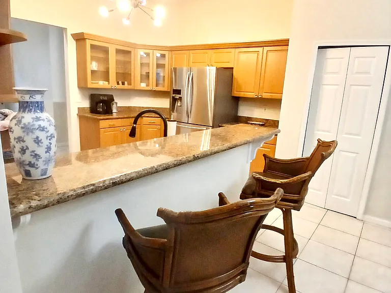 7 NE 17th Pl — Photo 90