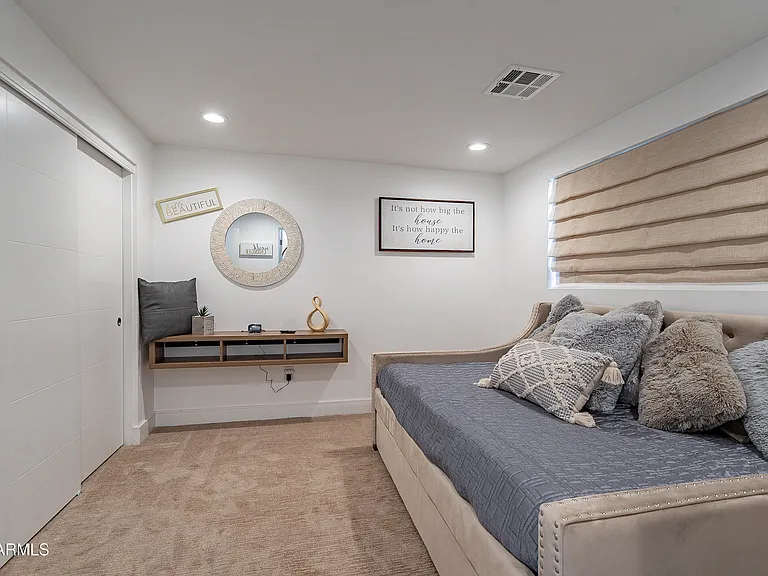 4351 N 36th St #4 — Photo 32
