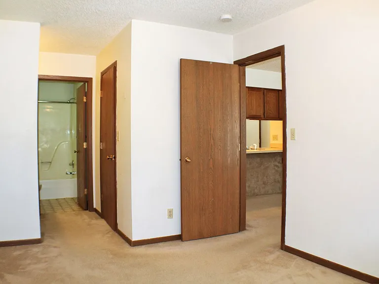 521 Kirkwood Ave #110 — Photo 31