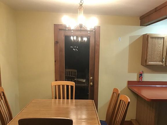 2nd image of 1265 Holly Pl