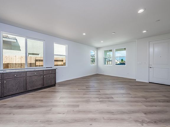4th image of 2563 Chianti Way