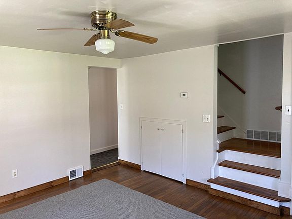 3rd image of 105 Lyell St APT 1