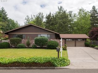 10715 SW Wedgewood St, Portland, OR 97225