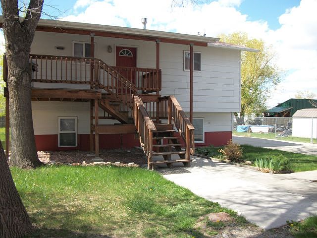 1st image of 352 Foster Ln