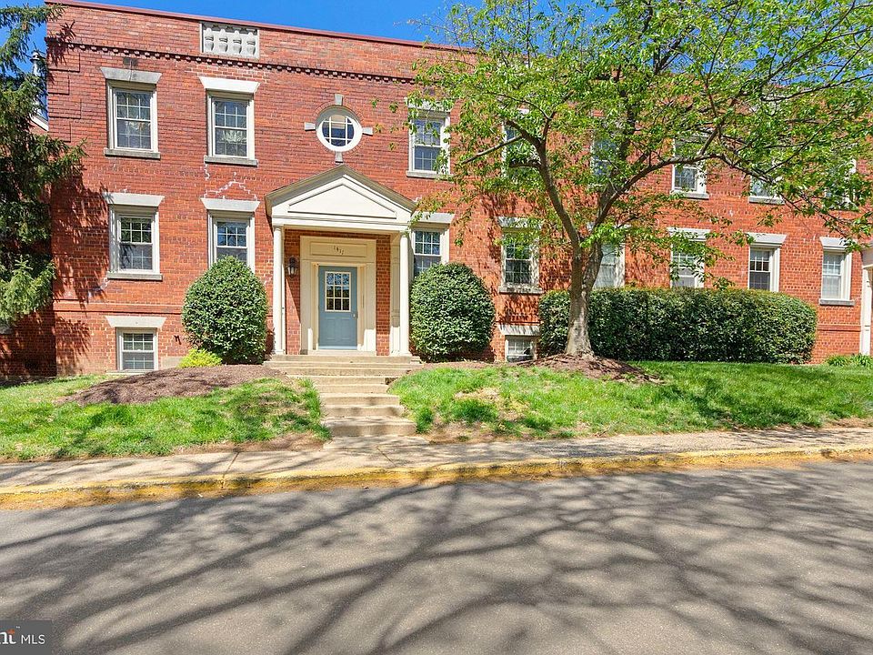 1st image of 1411 E Abingdon Dr APT 1