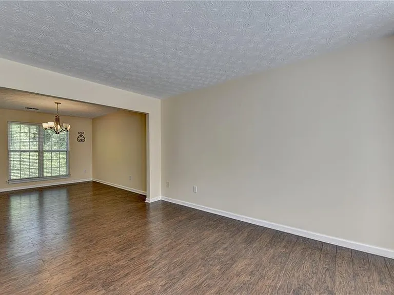 3380 McClure Woods Dr — Photo 8