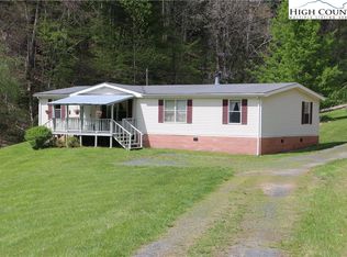 3160 Chestnut Hill Rd, Crumpler, NC 28617