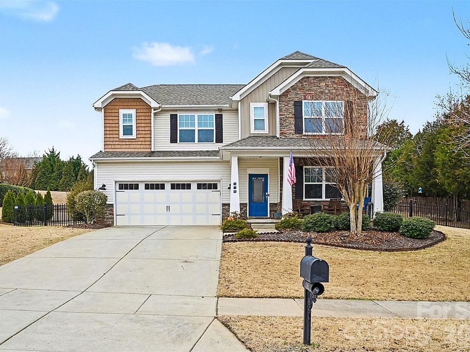 1st image of 116 Glastonbury Dr