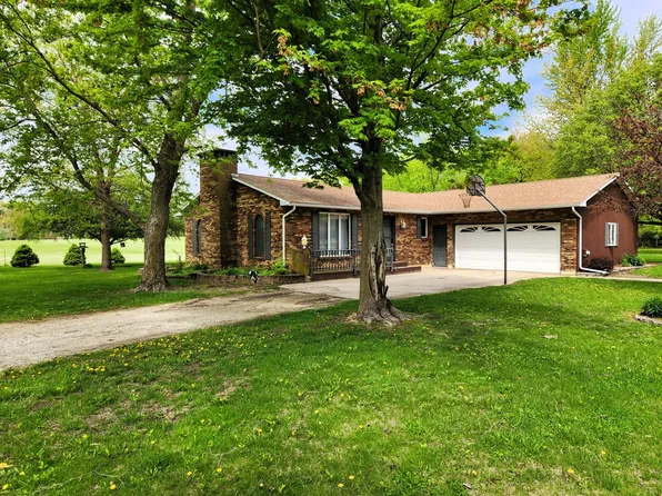 7885 Felton Rd, Prophetstown, IL 61277