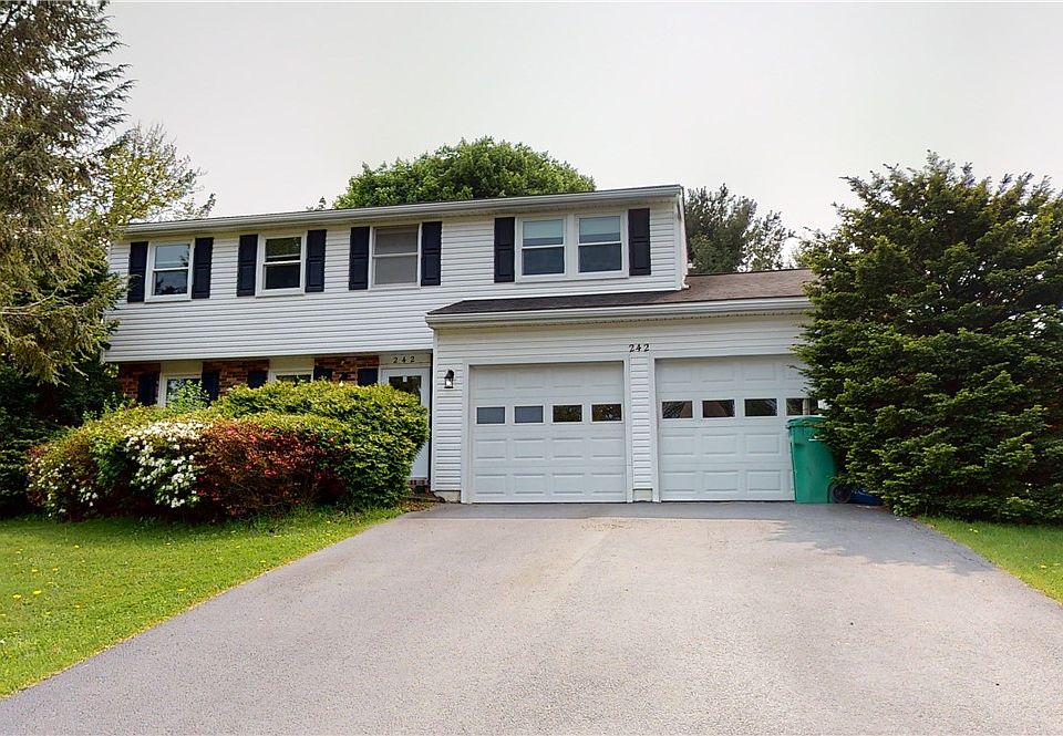 1st image of 242 Oberlin Dr