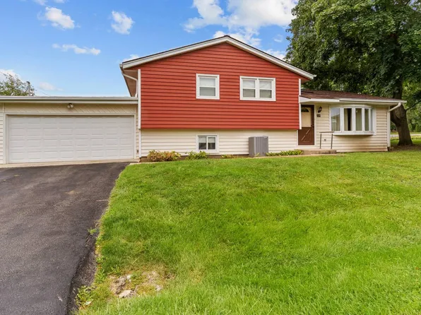 26W447 Harrison Ave, Winfield, IL 60190