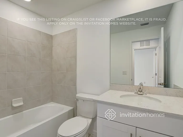 1927 E Landings Way — Photo 16