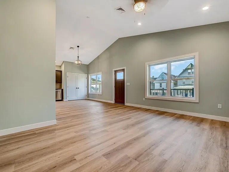 708 Harrison Ave #1 — Photo 5
