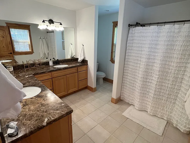 1051 W Willow Lake Loop — Photo 14