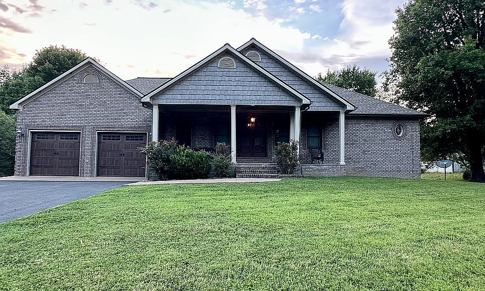 1st image of 239 Woodruff Ln