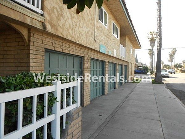 2nd image of 1303 Walnut Ave APT 9