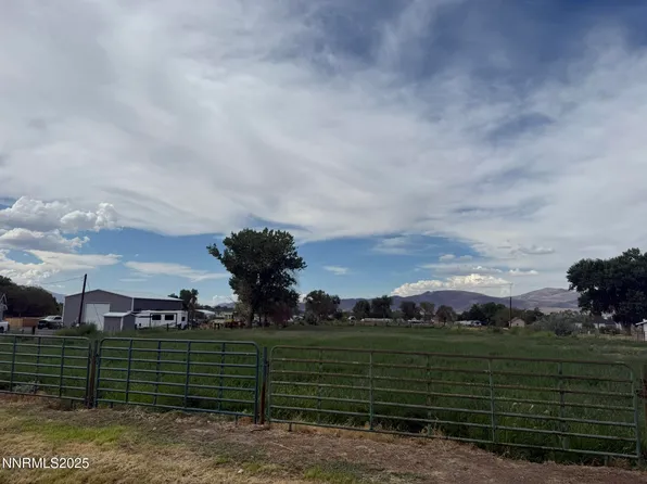 1300 Rancho Rd, Fernley, NV 89408
