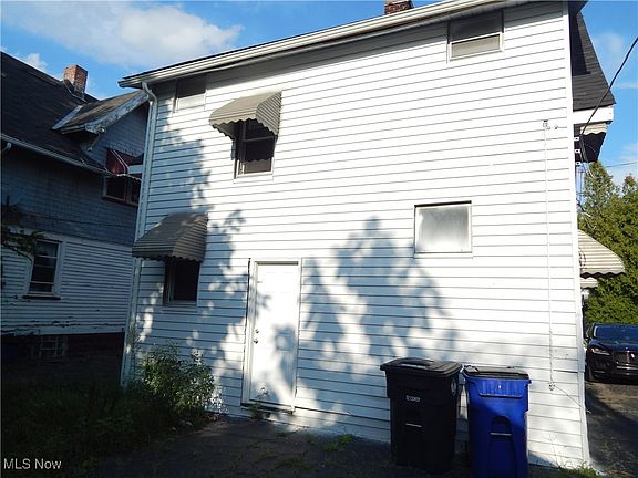 3rd image of 962 E 130th St