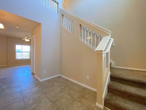 3rd image of 3728 Loma Esteban Dr