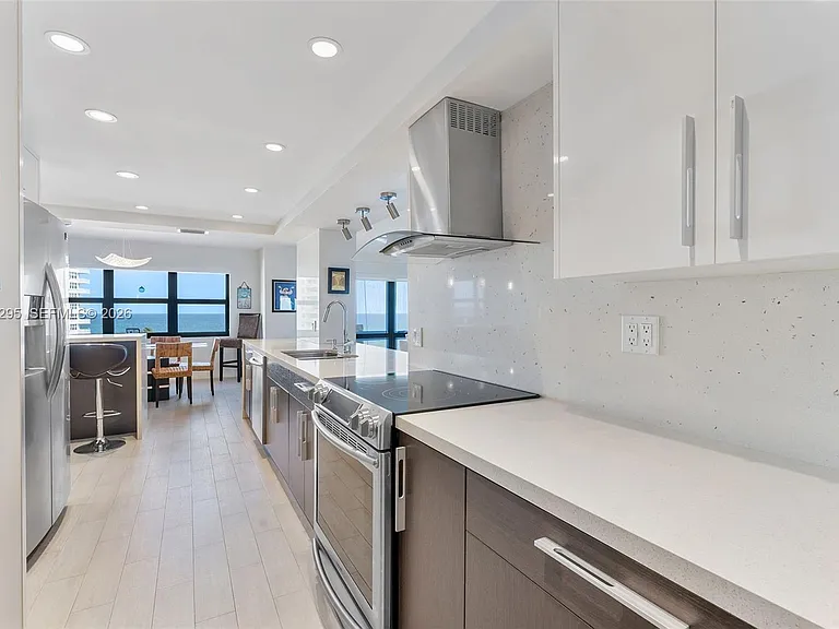 5100 N Ocean Blvd #916 — Photo 15