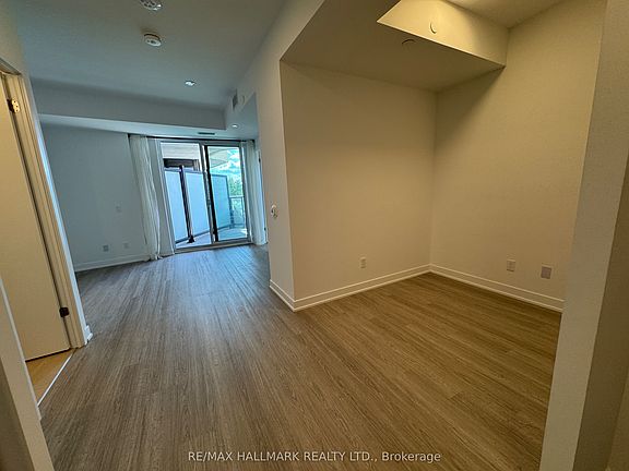 5th image of 8188 Yonge St #431