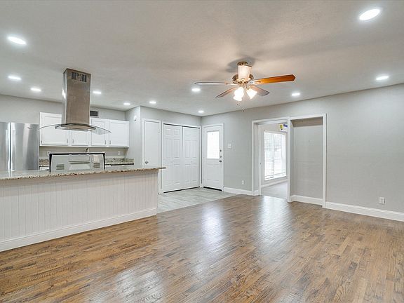 4th image of 5224 Hawse Dr