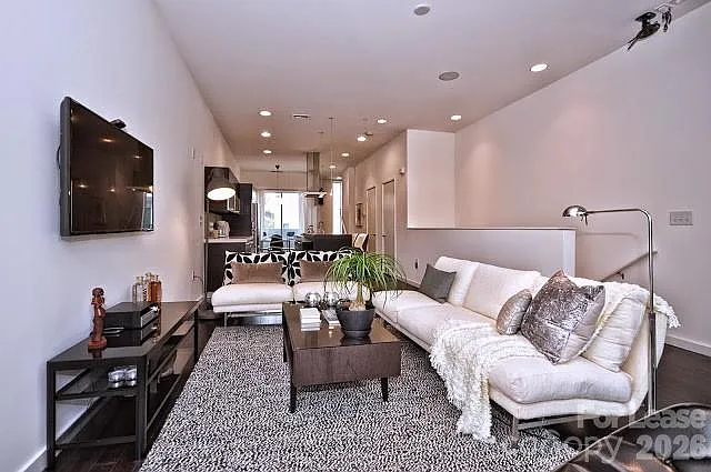 318 Viburnum Way Ct — Photo 14