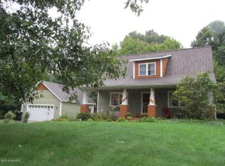 3522 Whiteside Ln, Saugatuck, MI 49453