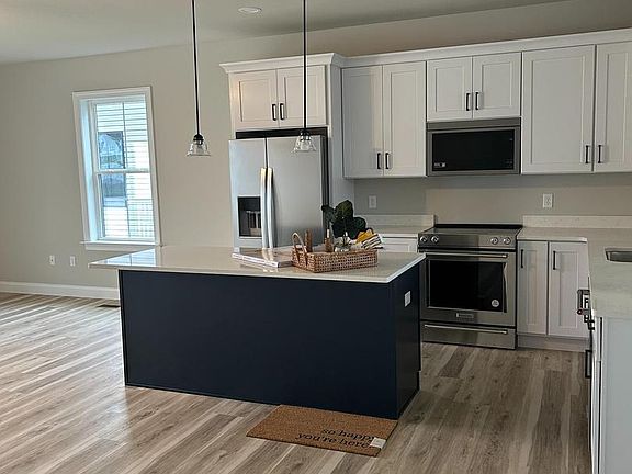 4th image of 70 New St