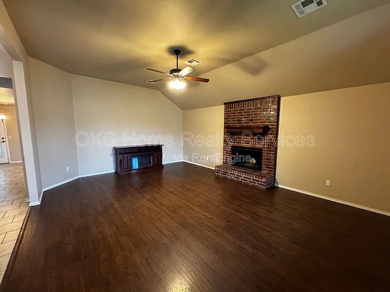 8020 Kaden Rd — Photo 31