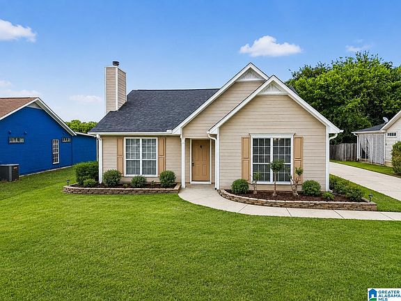 2nd image of 524 Buck Creek Ln