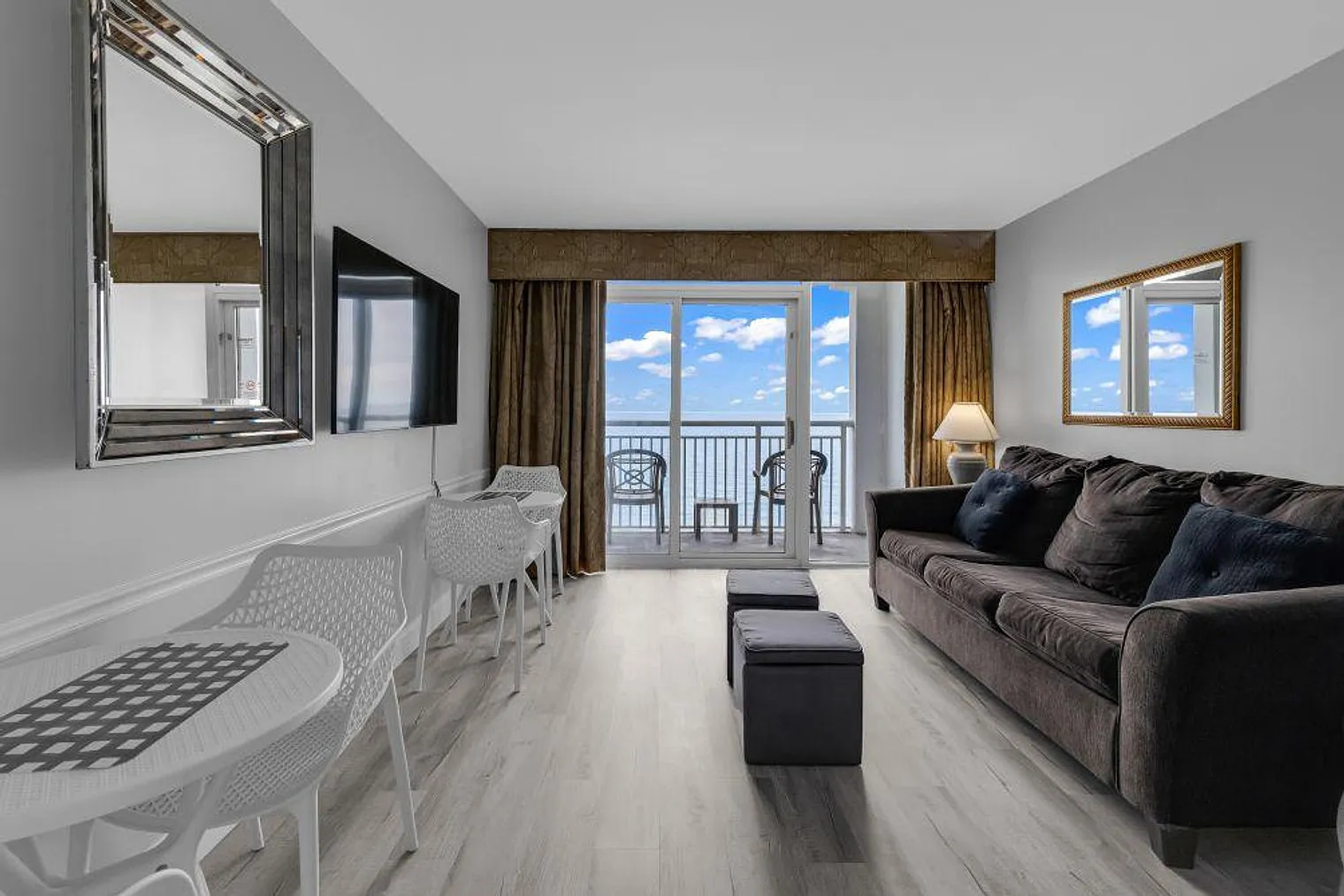 1 bed, 1.0 bath, 548 sqft, $2,875 — Photo 1
