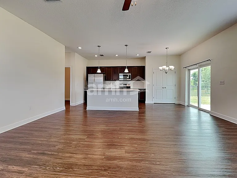 1045 Walden Pond Dr — Photo 7